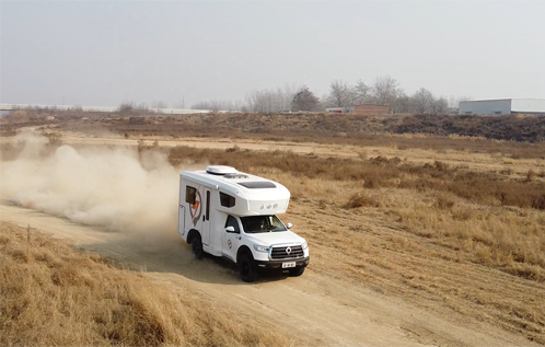 自由炮自動(dòng)檔、四驅(qū)房車(chē)，值得選擇